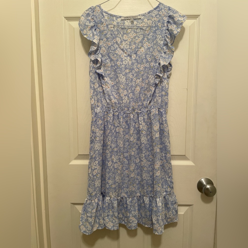 Women’s Size Small‎ Lightweight Dress